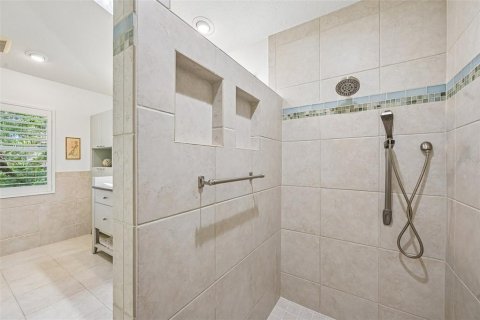 House in Sarasota, Florida 2 bedrooms, 190.54 sq.m. № 2347633 - photo 22