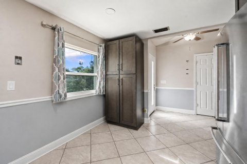 Casa en venta en St. Lucie, Florida, 3 dormitorios, 134.71 m2 № 2361858 - foto 4