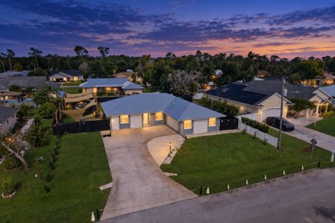Casa en St. Lucie, Florida 3 dormitorios, 134.71 m2 № 2361858