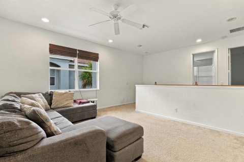 House in Port St. Lucie, Florida 3 bedrooms, 197.23 sq.m. № 2391836 - photo 26