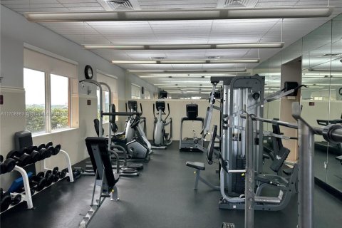 Condo in Miami, Florida, 2 bedrooms  № 1461216 - photo 27