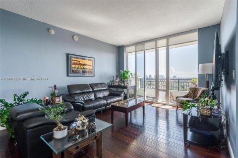 Condo in Miami, Florida, 2 bedrooms  № 1461216 - photo 5