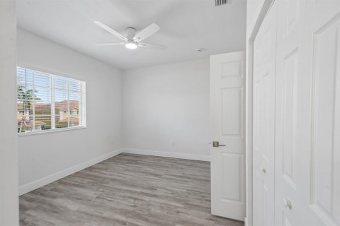 Townhouse in Margate, Florida 3 bedrooms, 125.98 sq.m. № 2086546 - photo 23