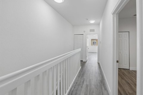 Townhouse in Margate, Florida 3 bedrooms, 125.98 sq.m. № 2086546 - photo 26