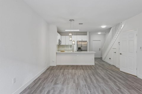 Townhouse in Margate, Florida 3 bedrooms, 125.98 sq.m. № 2086546 - photo 6