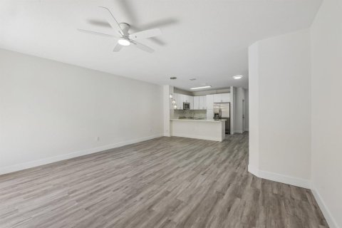 Townhouse in Margate, Florida 3 bedrooms, 125.98 sq.m. № 2086546 - photo 11