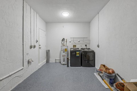 Townhouse in Margate, Florida 3 bedrooms, 125.98 sq.m. № 2086546 - photo 27