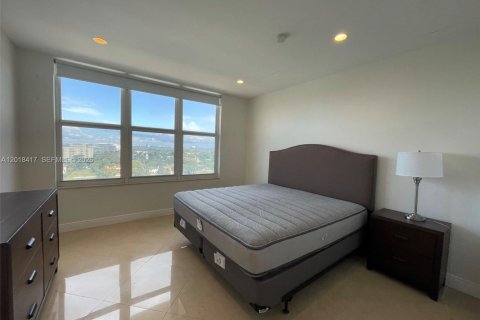 Condominio en alquiler en Miami Beach, Florida, 2 dormitorios, 105.35 m2 № 2085756 - foto 6
