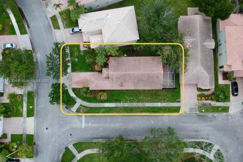Villa ou maison à vendre à Pembroke Pines, Floride: 3 chambres, 131.55 m2 № 1882594 - photo 8