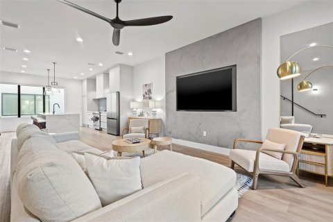 Adosado en alquiler en Tampa, Florida, 4 dormitorios, 220.92 m2 № 1870275 - foto 6