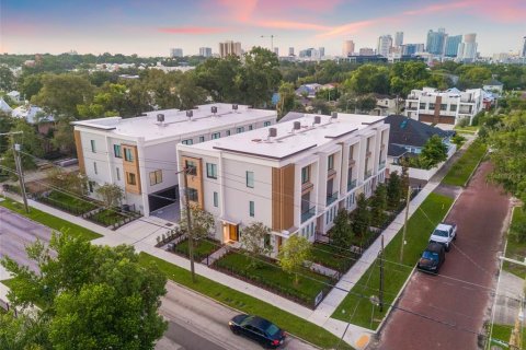 Adosado en alquiler en Tampa, Florida, 4 dormitorios, 220.92 m2 № 1870275 - foto 18