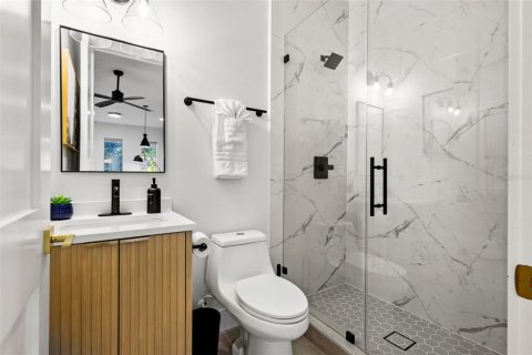 Adosado en alquiler en Tampa, Florida, 4 dormitorios, 220.92 m2 № 1870275 - foto 16