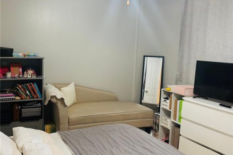 Condominio en venta en Oakland Park, Florida, 2 dormitorios, 90.58 m2 № 2029753 - foto 4