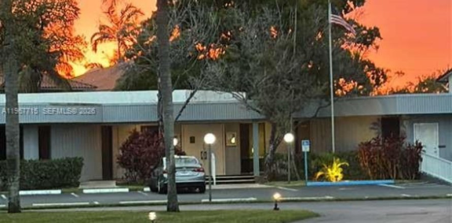 Condominio en Oakland Park, Florida, 2 dormitorios № 2029753