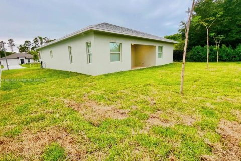 House in Port St. Lucie, Florida 4 bedrooms, 213.68 sq.m. № 1978908 - photo 5