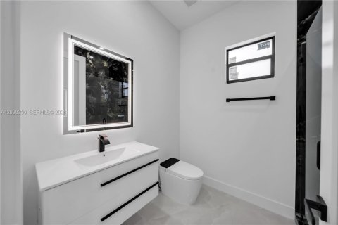 House in Lehigh Acres, Florida 3 bedrooms № 2400525 - photo 30