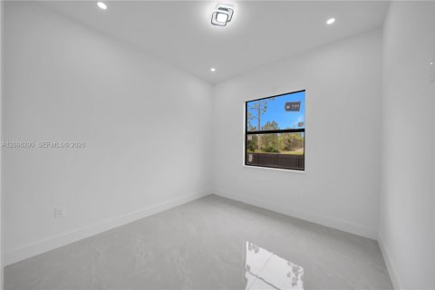 House in Lehigh Acres, Florida 3 bedrooms № 2400525 - photo 28