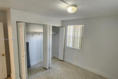 Снять в аренду квартиру в Майами, Флорида 2 спальни, 74.69м2, № 2004725 - фото 13