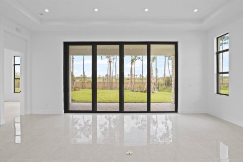 House in Palm Beach Gardens, Florida 4 bedrooms, 231.88 sq.m. № 2253641 - photo 15