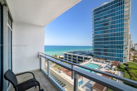 Condo à Miami Beach, Floride, 2 chambres  № 2032181