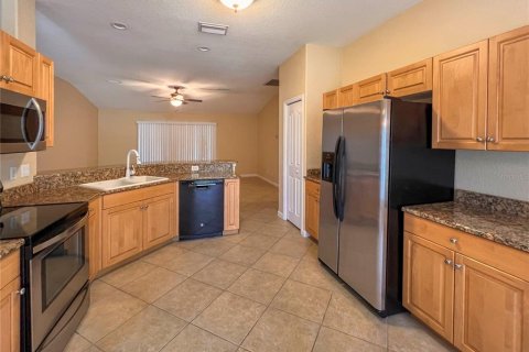 Casa en alquiler en North Port, Florida, 3 dormitorios, 142.79 m2 № 1915210 - foto 4
