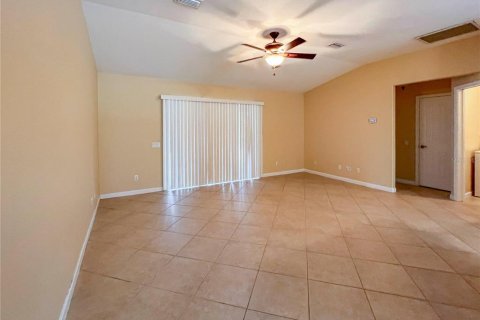 Casa en alquiler en North Port, Florida, 3 dormitorios, 142.79 m2 № 1915210 - foto 3
