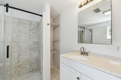 Casa en venta en Plant City, Florida, 4 dormitorios, 143.53 m2 № 1613794 - foto 28