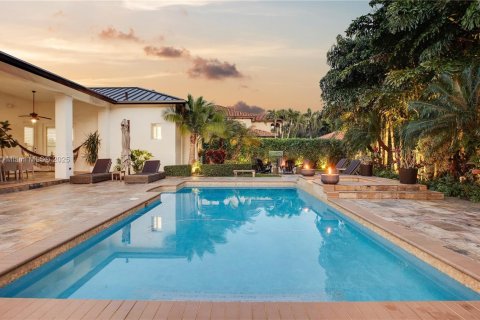 Villa ou maison à vendre à Palmetto Bay, Floride: 6 chambres, 418.06 m2 № 1763924 - photo 4