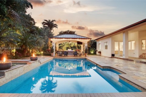 Villa ou maison à vendre à Palmetto Bay, Floride: 6 chambres, 418.06 m2 № 1763924 - photo 1