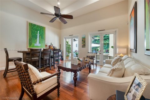 Villa ou maison à vendre à Palmetto Bay, Floride: 6 chambres, 418.06 m2 № 1763924 - photo 19