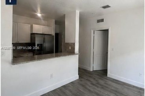 Copropriété à louer à Homestead, Floride: 3 chambres, 98.48 m2 № 2389796 - photo 3