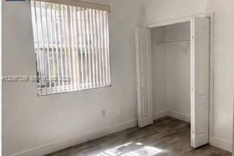 Copropriété à louer à Homestead, Floride: 3 chambres, 98.48 m2 № 2389796 - photo 6