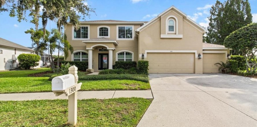 Casa en Odessa, Florida 5 dormitorios, 286.88 m2 № 1822461