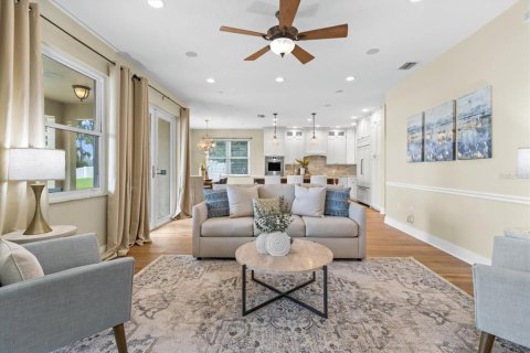 Casa en venta en Odessa, Florida, 5 dormitorios, 286.88 m2 № 1822461 - foto 11