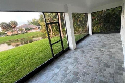 House in Rotonda, Florida 3 bedrooms, 167.78 sq.m. № 2102323 - photo 8