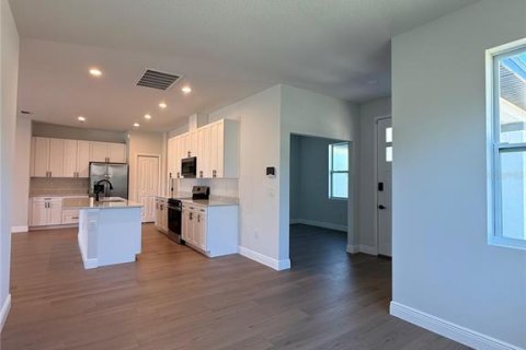 House in Rotonda, Florida 3 bedrooms, 167.78 sq.m. № 2102323 - photo 16