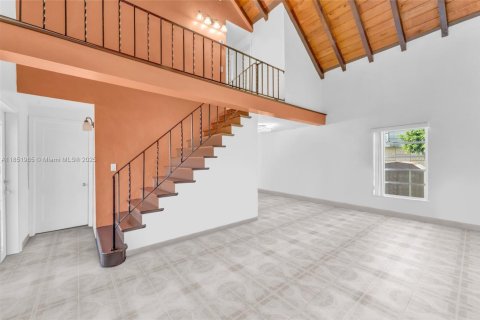 Casa en venta en Miami, Florida, 2 dormitorios, 136.94 m2 № 1858531 - foto 3