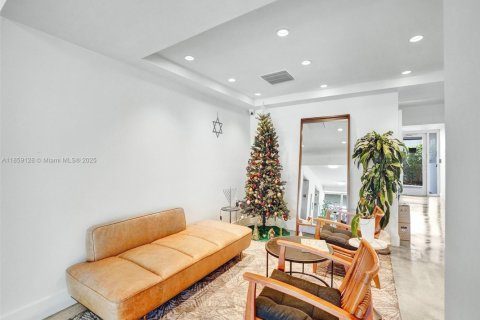 Condo in North Bay Village, Florida, 1 bedroom  № 1892880 - photo 28