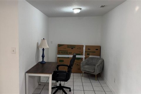 Casa en venta en Lakeland, Florida, 4 dormitorios, 141.21 m2 № 2105740 - foto 13