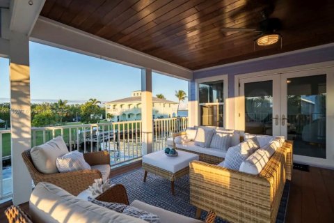 Villa ou maison à vendre à St. Lucie, Floride: 6 chambres, 333.52 m2 № 1862500 - photo 23