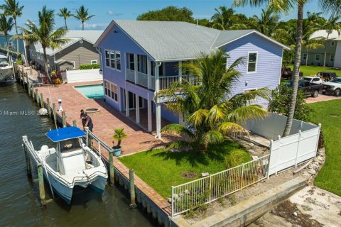 Villa ou maison à vendre à St. Lucie, Floride: 6 chambres, 333.52 m2 № 1862500 - photo 22