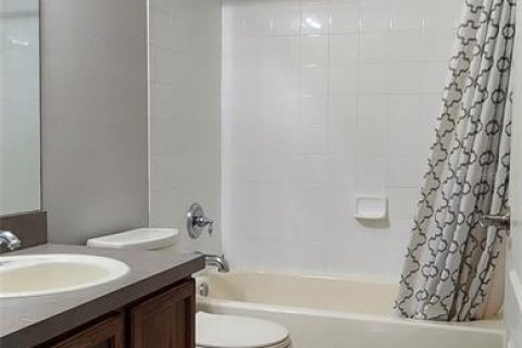 Touwnhouse à vendre à Tampa, Floride: 3 chambres, 135.17 m2 № 1900685 - photo 10