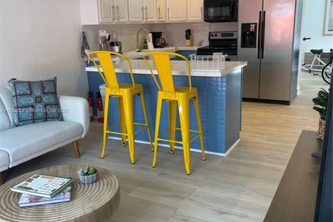 Casa en alquiler en Miami, Florida, 1 dormitorio, 74.32 m2 № 2054768 - foto 5