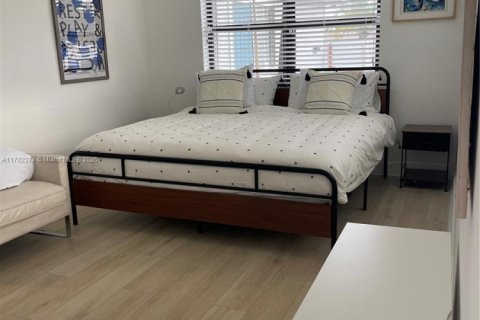 Casa en alquiler en Miami, Florida, 1 dormitorio, 74.32 m2 № 2054768 - foto 11
