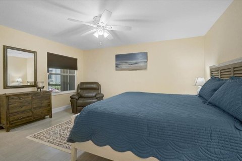 Casa en venta en Venice, Florida, 2 dormitorios, 124.02 m2 № 2118983 - foto 18
