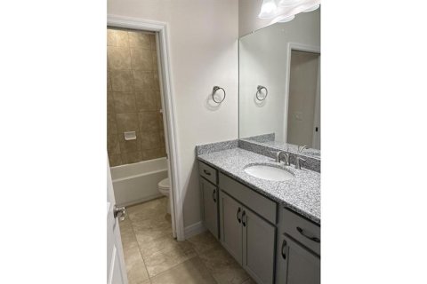 House in North Port, Florida 4 bedrooms, 192.03 sq.m. № 2239832 - photo 14