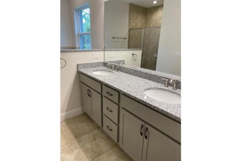 House in North Port, Florida 4 bedrooms, 192.03 sq.m. № 2239832 - photo 10