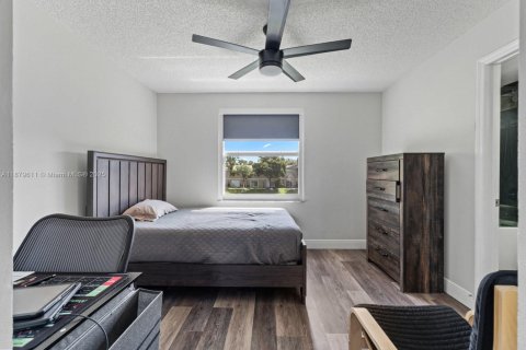 Touwnhouse à vendre à Tamarac, Floride: 2 chambres, 107.3 m2 № 1929237 - photo 22
