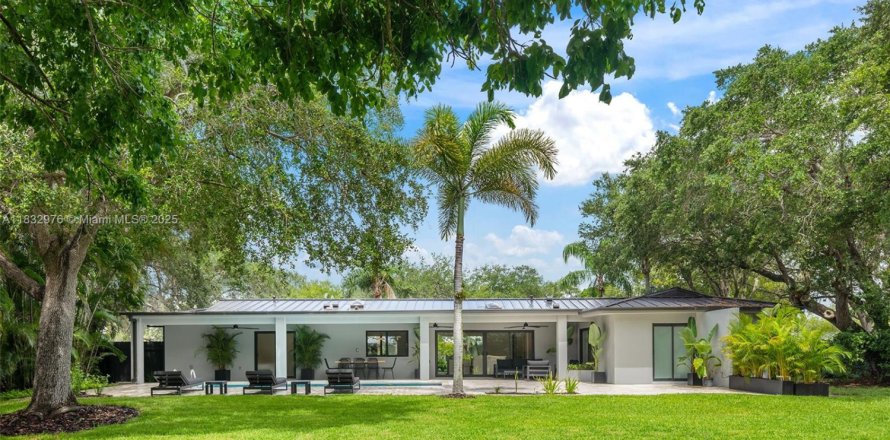 Casa en Palmetto Bay, Florida 5 dormitorios, 180.42 m2 № 1818152