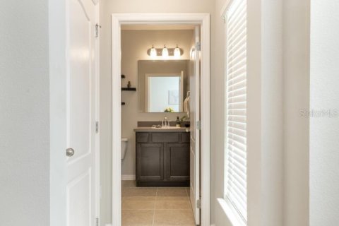Adosado en alquiler en Kissimmee, Florida, 3 dormitorios, 163.69 m2 № 2114527 - foto 4